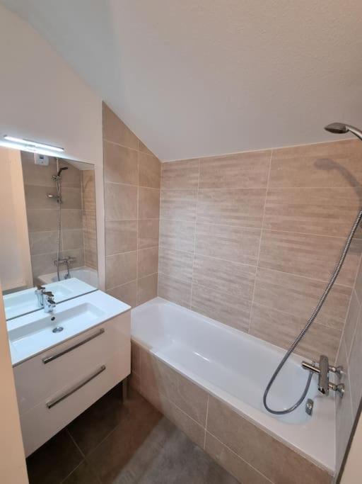 Appartement Villa Trencat 비스카로세 외부 사진